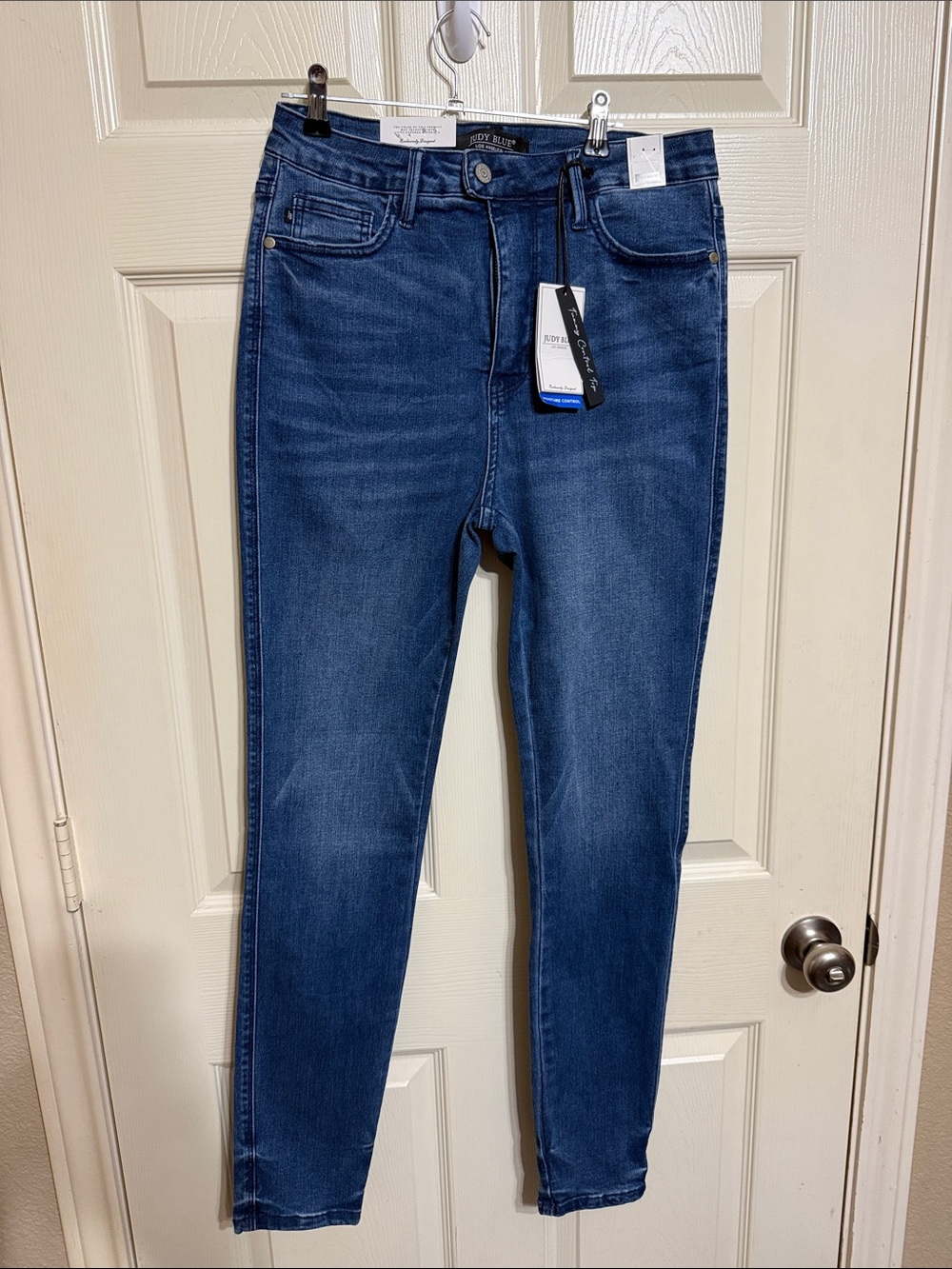 Judy Blue Dark Indigo Mid-Rise Skinny Jeans